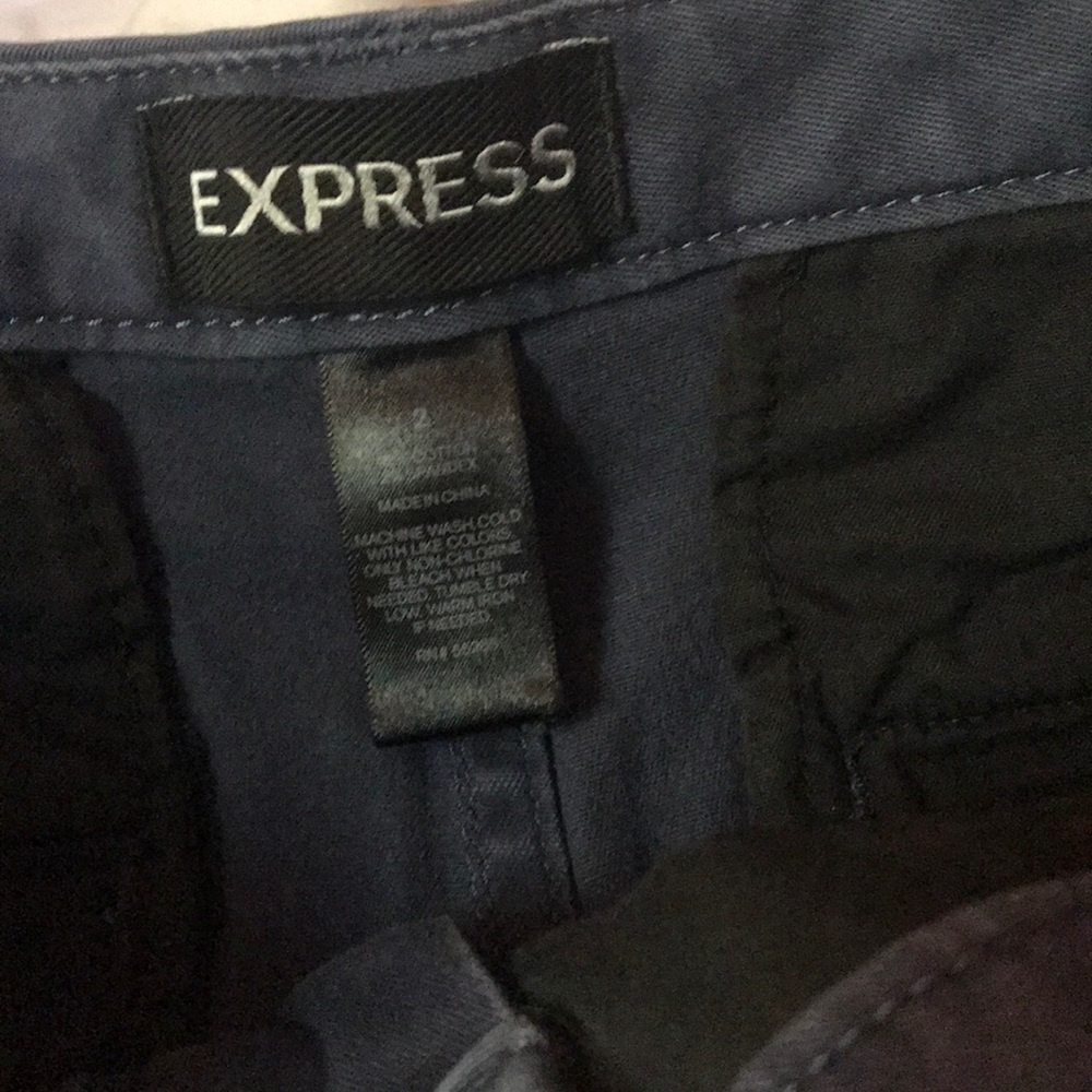 Express Sthorts - Picture 2 of 3